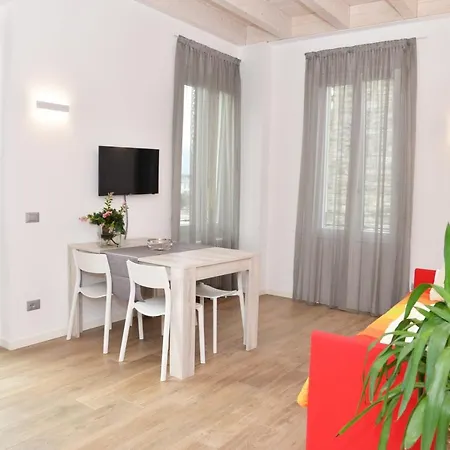 夸尔希诺酒店 3* 科莫