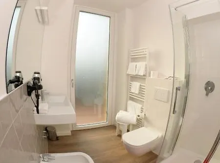 Hotell Quarcino Como