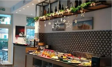 Quarcino Hotell