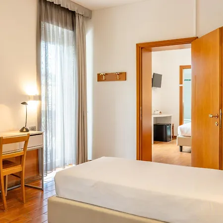 Hotell Quarcino Como