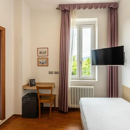Hotell Quarcino Como