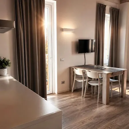 Hotell Quarcino Como