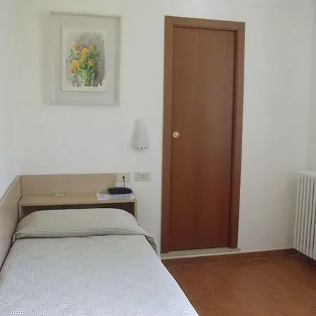 Quarcino Hotell Como