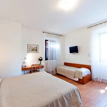 Hotell Quarcino Como