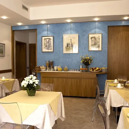 Hotell Quarcino 3*
