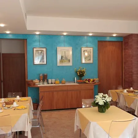 Quarcino Hotell