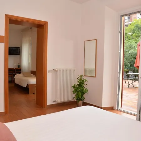 Quarcino Hotell