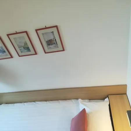 Hotell Quarcino 3*