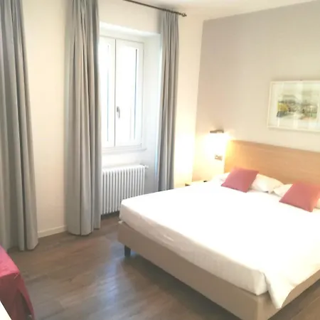 Quarcino Hotell Como