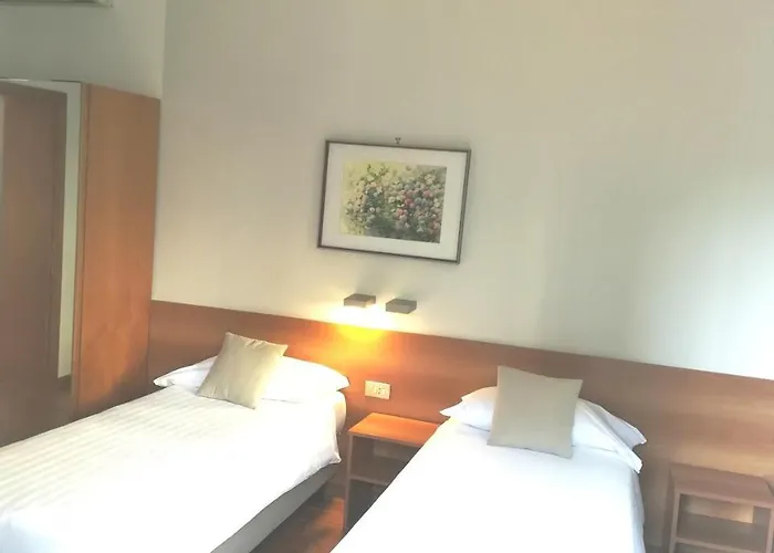 Quarcino Hotel 3*