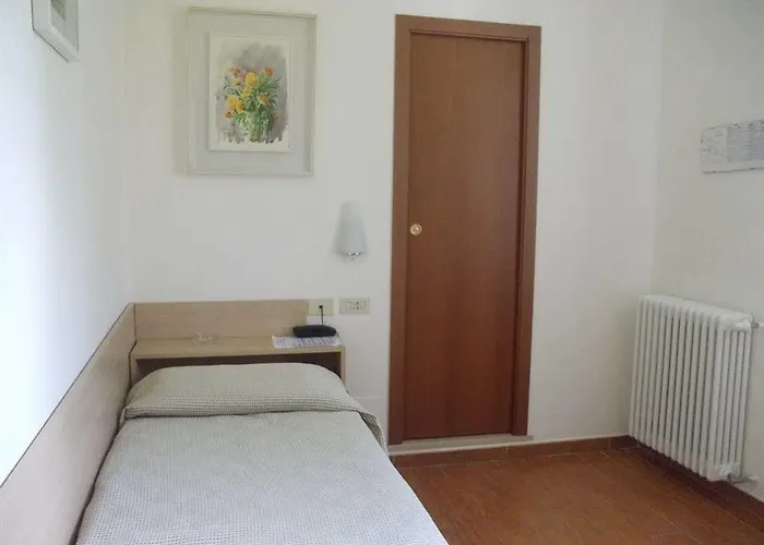 Quarcino Hotell Como