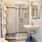 Quarcino Hotel 3*