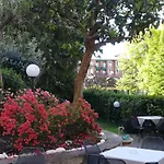 Quarcino 3* Como